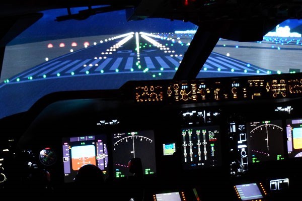 Image of 90 Minute Motion Flight Simulator Experience