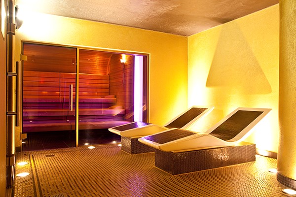 Picture of Spa Day with 25 Minute Treatment at Crowne Plaza Battersea for Two