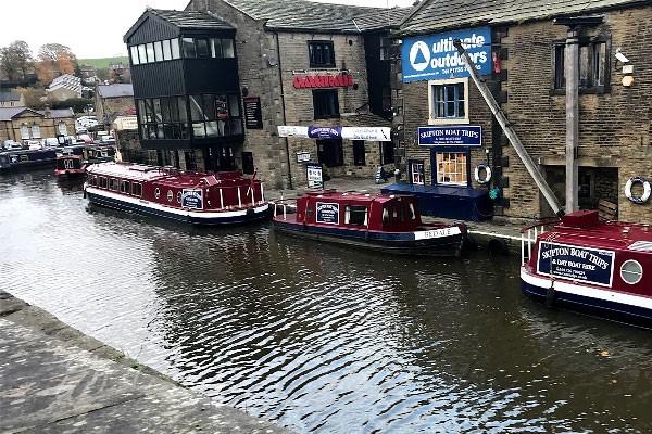 Image of Two Course Sunday Roast Dinner with a Bottle of Wine for Two at Skipton Boat Trips