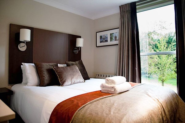 Image of One Night Stay with Dinner and Fizz at Hunton Park