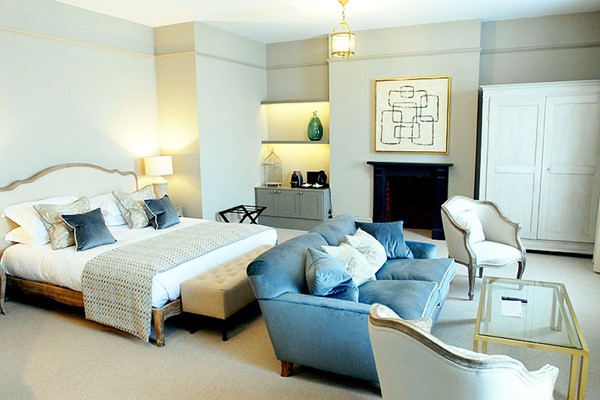 Image of One Night Escape with Dinner for Two at The Kings Head Hotel