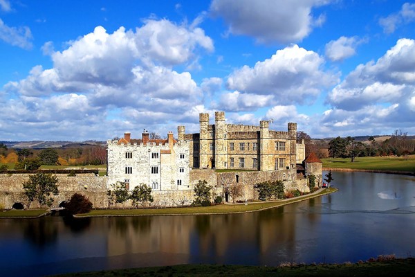 Picture of Full-Day Coach Tour to Leeds Castle, Canterbury, Dover and Greenwich for Two